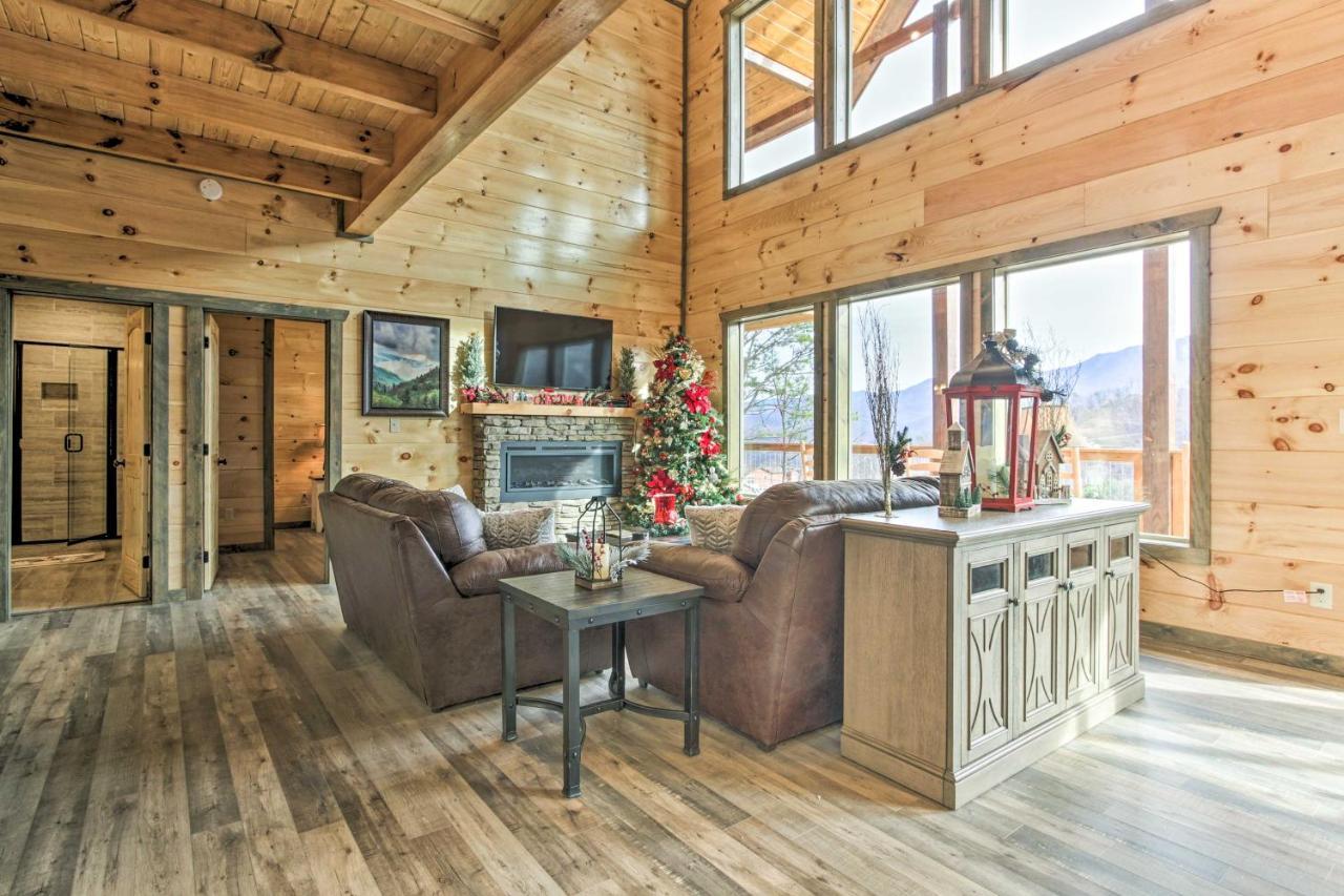 Smoky Mountain Hideaway With Hot Tub, Deck And Views! Vila Gatlinburg Exterior foto