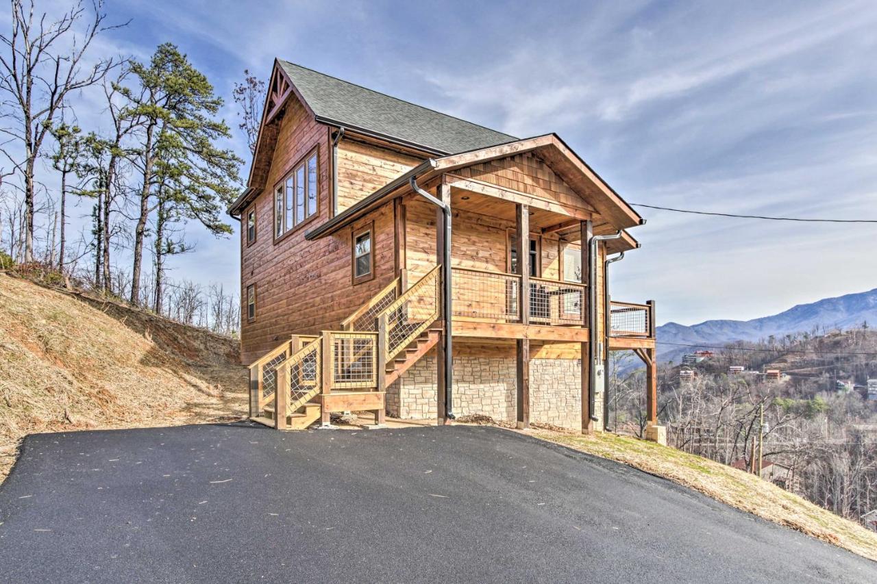 Smoky Mountain Hideaway With Hot Tub, Deck And Views! Vila Gatlinburg Exterior foto